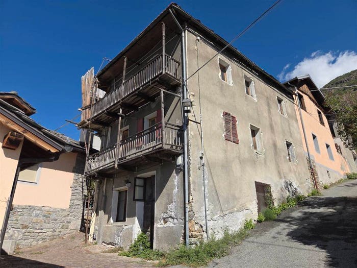 Casa con 6 locali in vendita in Frazione Eclou, Chantignan, Quart