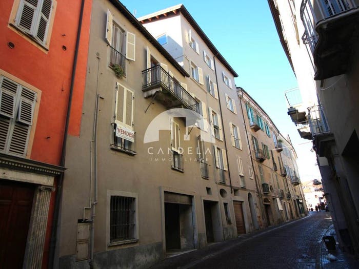 Appartamento trilocale in vendita in Via Giovan Battista Vico, Piazza, Mondovì