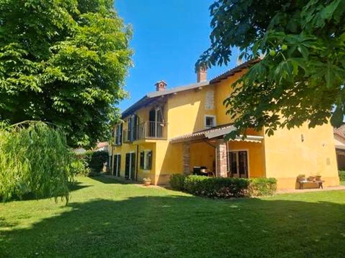 Casa con 6 locali in vendita in Strada Roveri Nn, Zona Industriale D, Pozzolo Formigaro