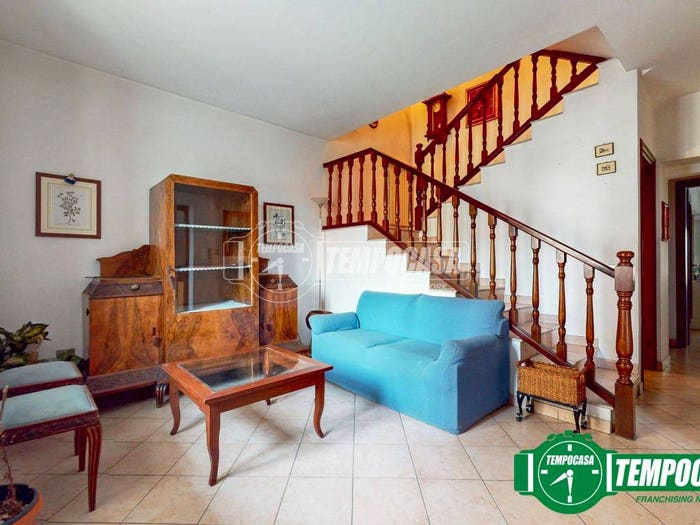 Casa con 5 locali in vendita in Piazza Martiri della Libertà, Mirabello Monferrato