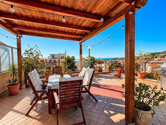 Appartamento con 5 locali in vendita in Via Delle Rose, Gaeta