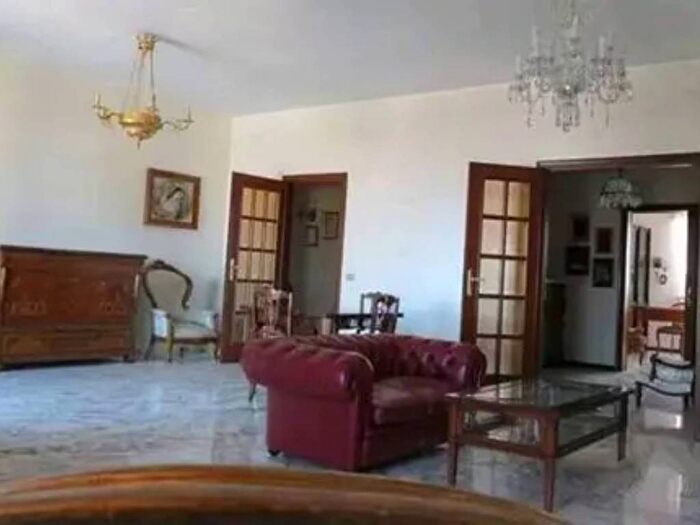 Appartamento con 6 locali in vendita in Via Pietro Nenni, Piazza Aldo Moro Parco San Felice, Foggia