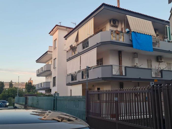 Appartamento con 5 locali in vendita in Via Giuseppe Mazzini, Castello di Cisterna