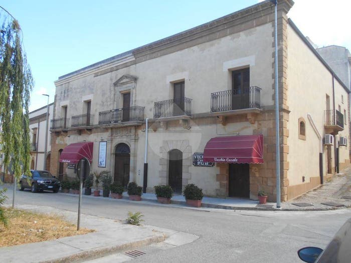 Casa con 6 locali in vendita in Via Giovanni Stefano Perez, Santa Ninfa