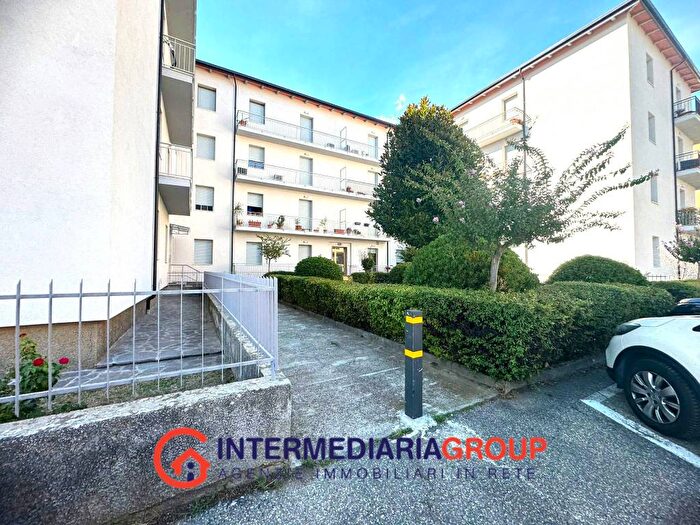 Appartamento quadrilocale in vendita in Via Tagliamento, Chiesanuova, Prato