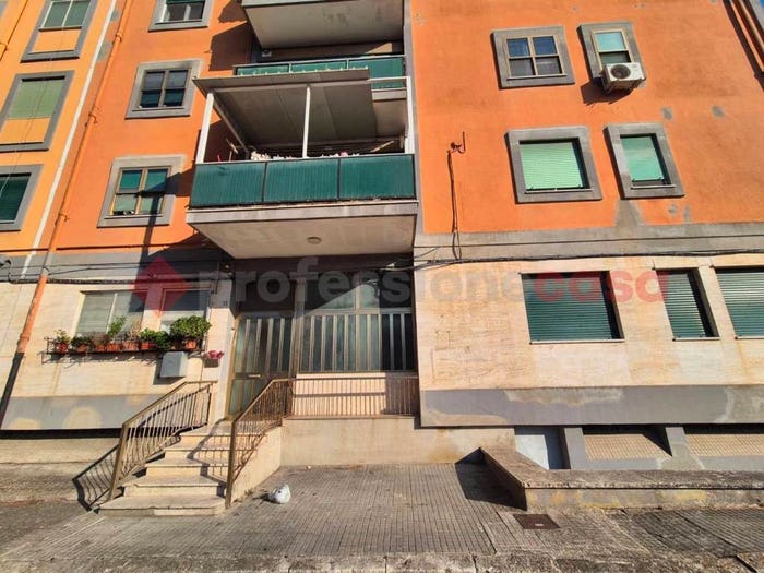 Appartamento trilocale in vendita in VIA MARIA AUSILIATRICE, Commenda, Brindisi