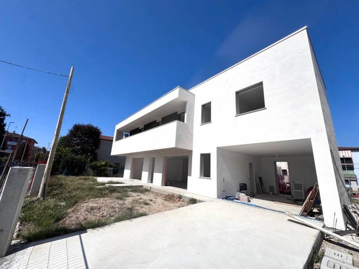 Casa con 5 locali in vendita in via roma, Centro, Limena
