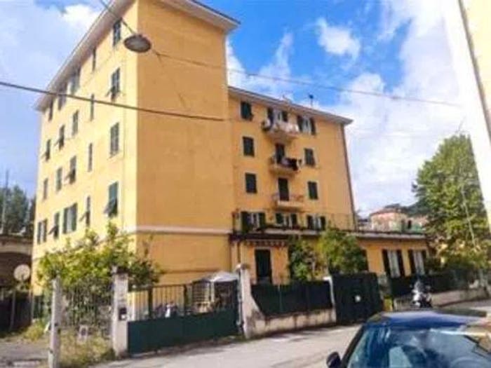 Appartamento trilocale in vendita in Via Piave, Centro, Varazze