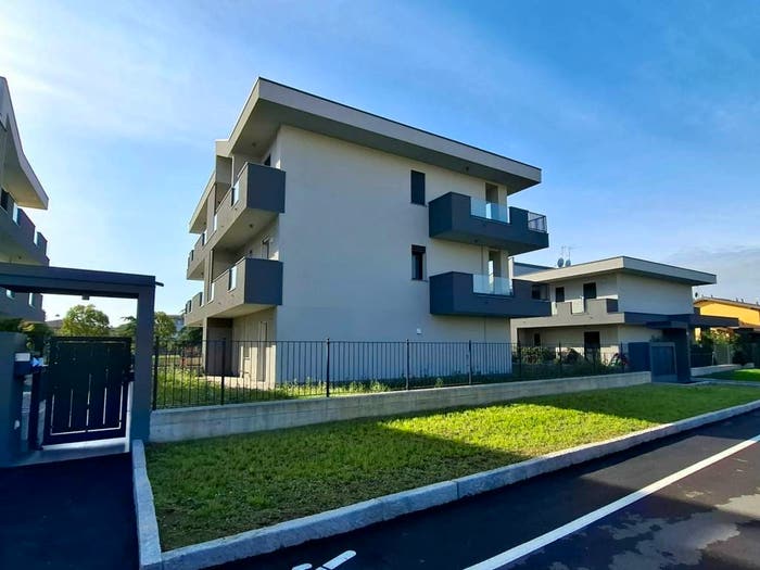 Appartamento trilocale in vendita in Via Lungo Serio, Grassobbio