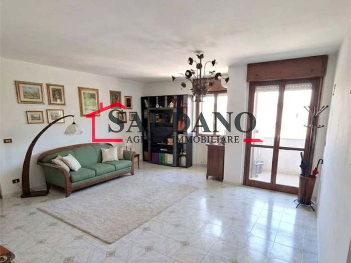 Appartamento quadrilocale in vendita in Via Cappuccini, Cappuccini, Brindisi