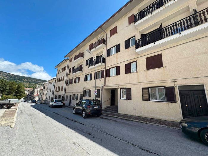 Appartamento quadrilocale in vendita in Via Risorgimento, Capracotta