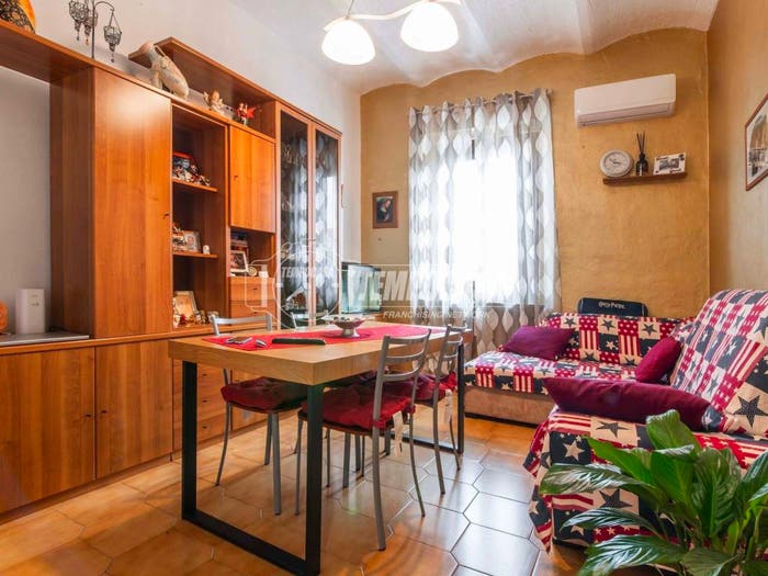 Appartamento trilocale in vendita in Via San Sebastiano, Centro, Marnate
