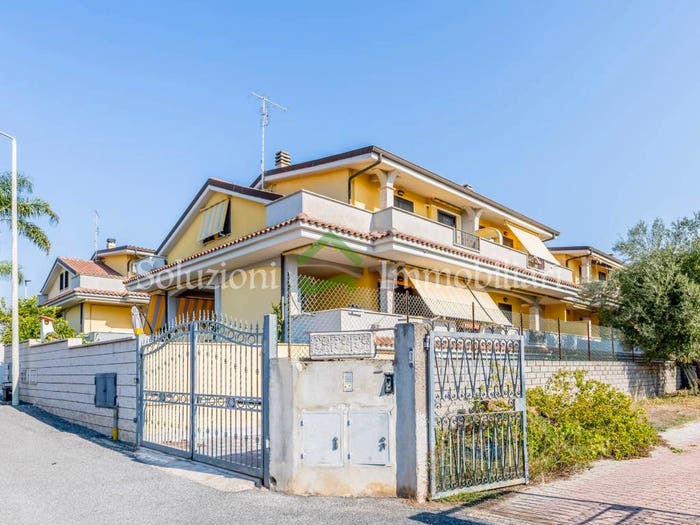 Casa con 5 locali in vendita in Via Mar dei Caraibi, Torvaianica Alta, Pomezia