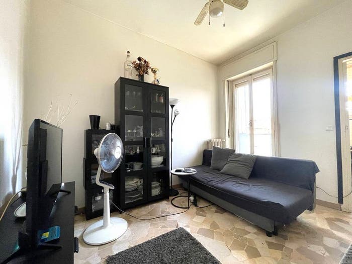 Appartamento bilocale in vendita in Via Lorenteggio, Lorenteggio, Milano