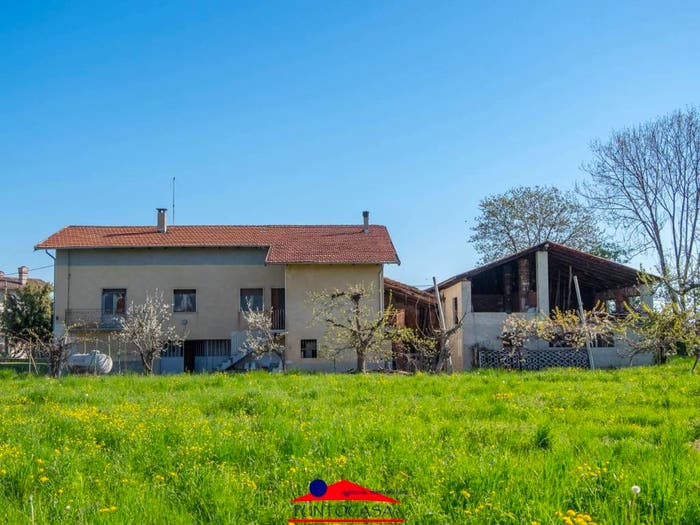 Casa con 6 locali in vendita in Strada Raffo, Busca