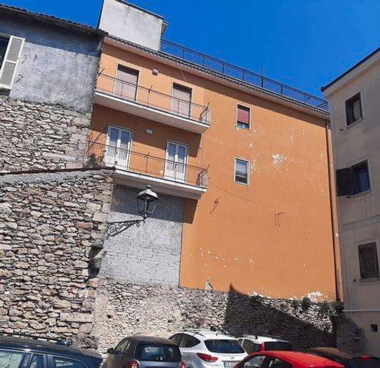 Appartamento trilocale in vendita in Via Valeria, Centro, Ferentino