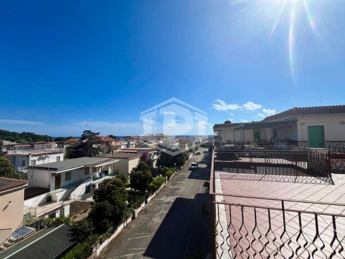 Appartamento con 5 locali in vendita in Via Dei Medici Eleatici, Marina, Ascea