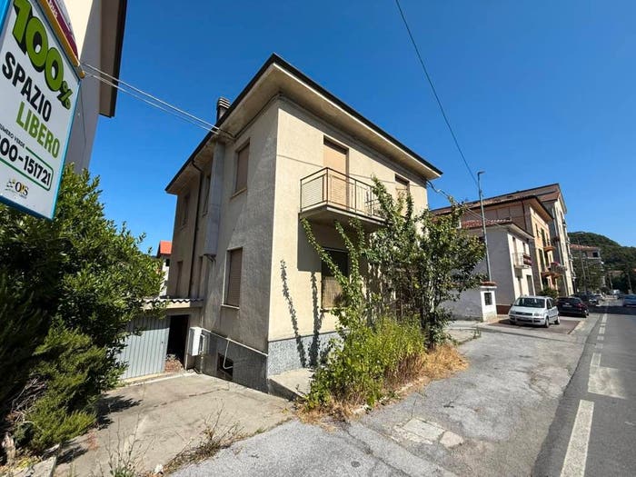 Casa con 5 locali in vendita in Via Giuseppe Mazzini, Cengio
