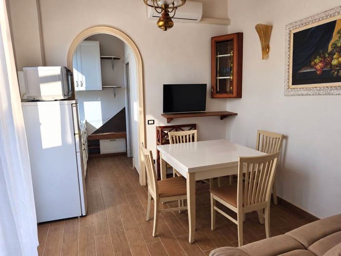 Appartamento monolocale in affitto in Via Paratine, Quarto