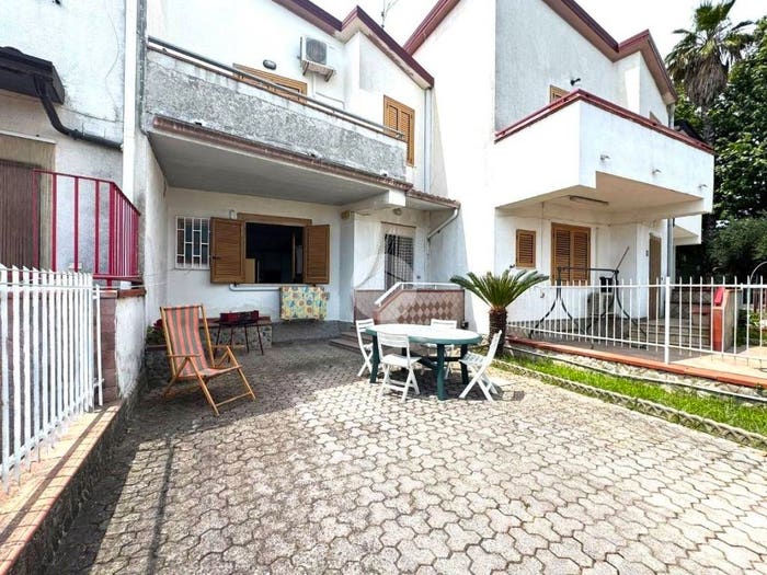 Appartamento bilocale in vendita in Via Mosca, Fabrizio, CoriglianoRossano
