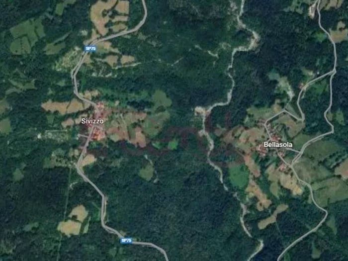 Casa con 5 locali in vendita in Via Val Bratica, Centro, Corniglio