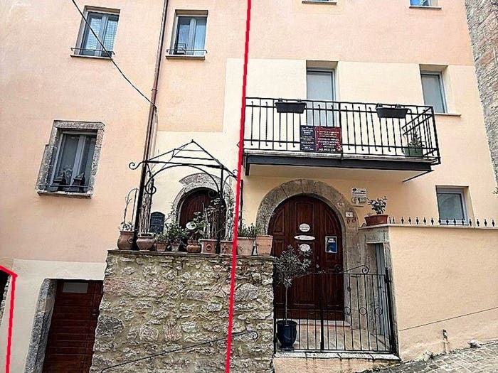 Casa con 5 locali in vendita in Via Camillo Benso di Cavour, Centro, Sellano