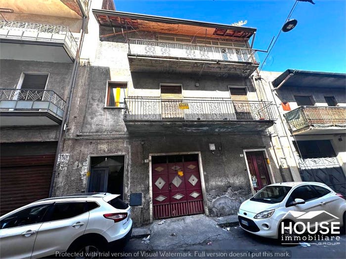 Casa con 6 locali in vendita in Via Rovigo, Paternò