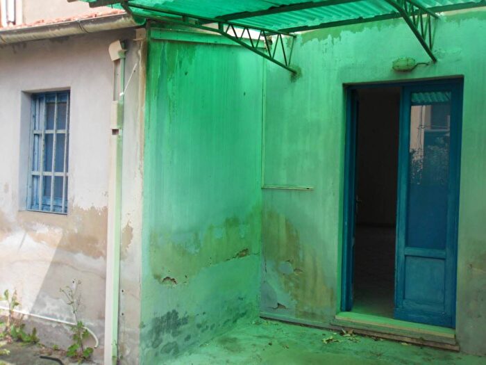 Casa con 6 locali in vendita in Via Fratelli Masini, Centro, Montale
