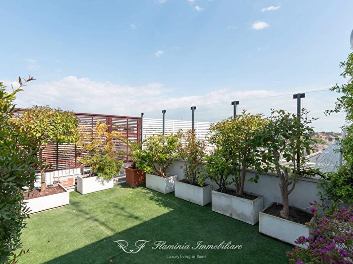 Casa con 5 locali in vendita in Via Ugo De Carolis, Balduina, Roma