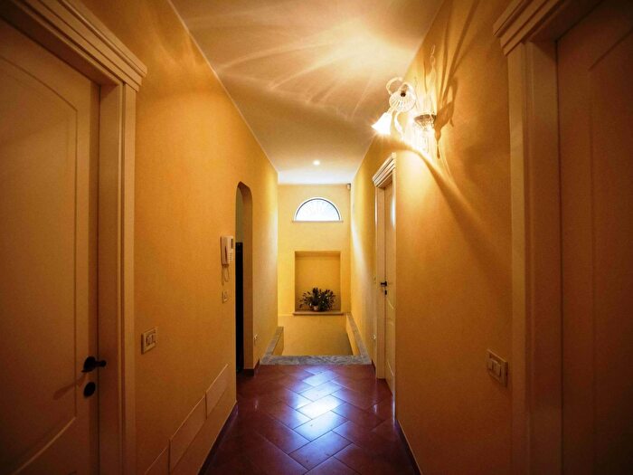 Casa con 5 locali in vendita in Via San Lorenzo a Monte B, Rimini