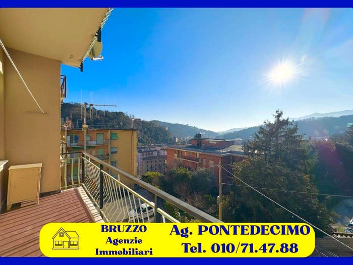 Appartamento trilocale in vendita in Via Percile, Pontedecimo, Genova
