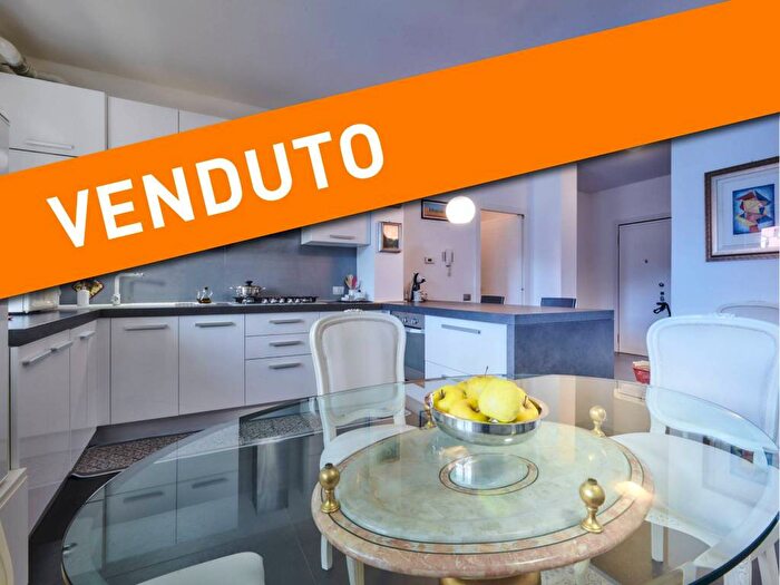 Appartamento trilocale in vendita in Via Al Bellano, Centro, Mandello del Lario