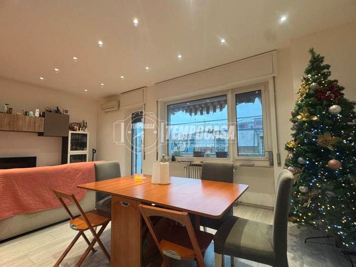 Appartamento con 5 locali in vendita in Via Tullio Molteni, Sampierdarena, Genova