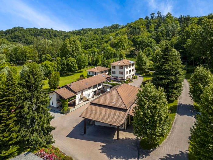 Casa con 6 locali in vendita in Via Mulini, Valmorea