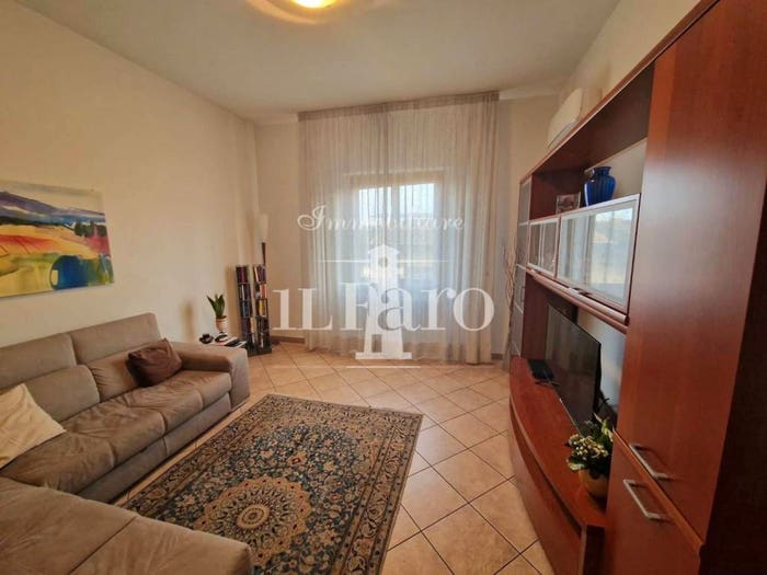 Casa con 6 locali in vendita in Via Crocicchio dell'Oro, Sant'Angelo Vingone, Campi Bisenzio