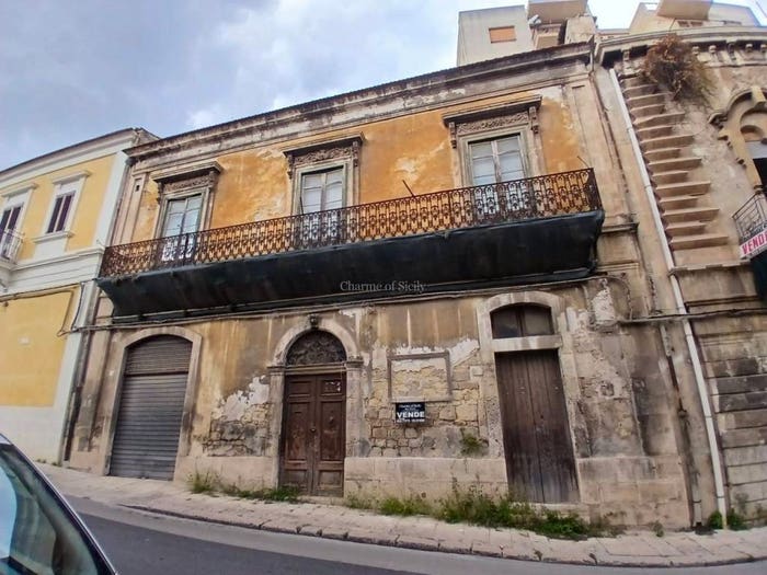 Casa trilocale in vendita in Via Vittorio Veneto, Modica Bassa, Modica