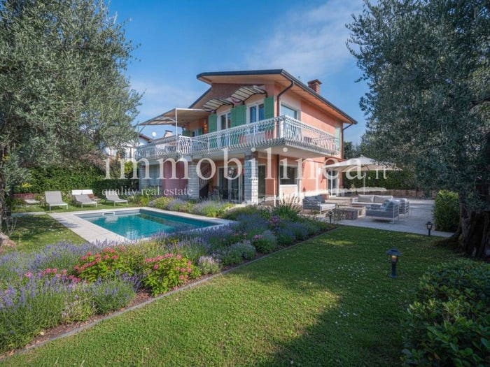 Casa con 6 locali in vendita in via paiari, Lazise