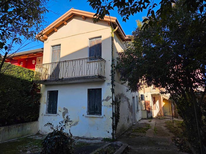 Casa con 6 locali in vendita in Via Pietro Pinton, Piove di Sacco