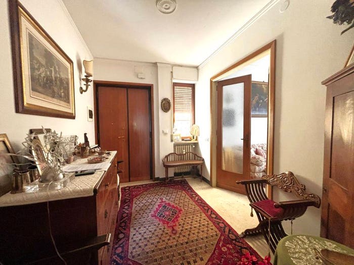 Appartamento con 6 locali in vendita in Viale Calatafimi, Campo di Marte, Firenze