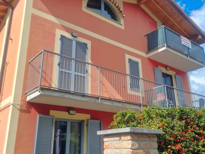 Appartamento quadrilocale in vendita in Via Vittorio Emanuele, Centro, Zavattarello