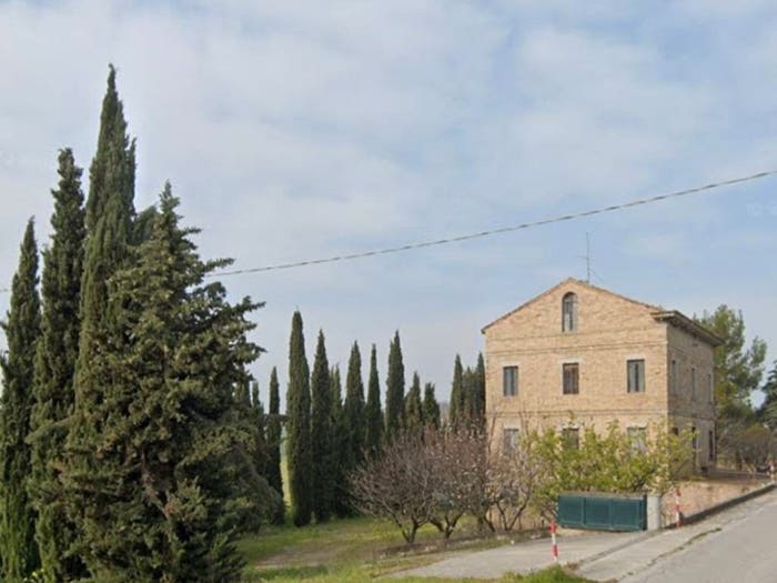 Casa con 6 locali in vendita in Fermo