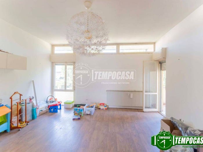 Appartamento trilocale in vendita in Via Val Toce, Centro, Inveruno