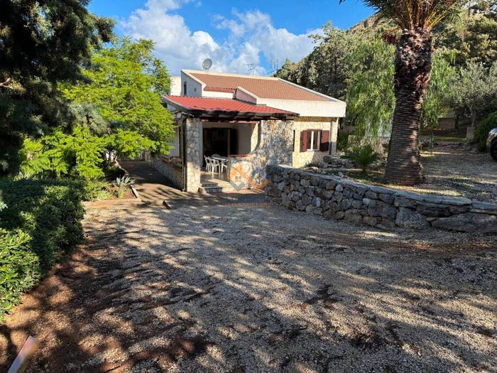 Casa con 6 locali in vendita in Contrada Fraginesi, Castellammare del Golfo