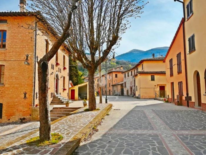 Appartamento quadrilocale in vendita in Località Colle, Gaifana Colle, Nocera Umbra