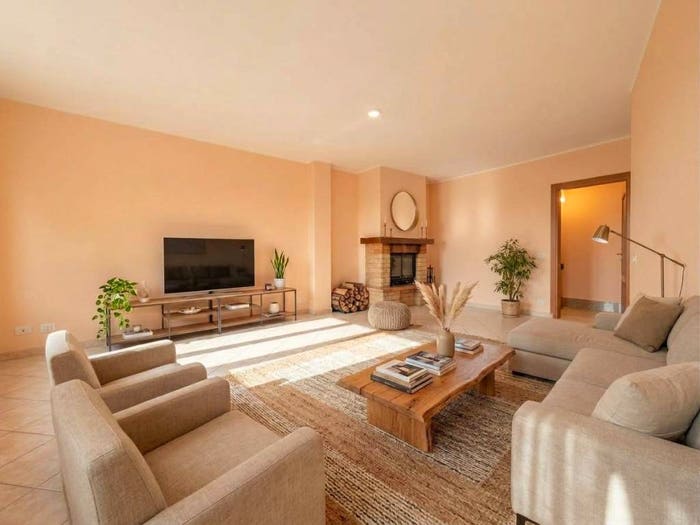 Casa con 6 locali in vendita in Centro, Diano d'Alba