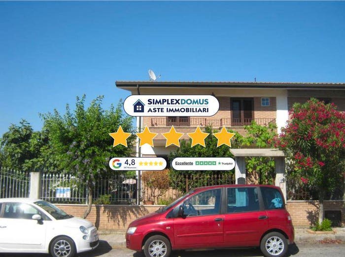 Casa con 6 locali in vendita in traversa via Strada Statale, Gioia Tauro