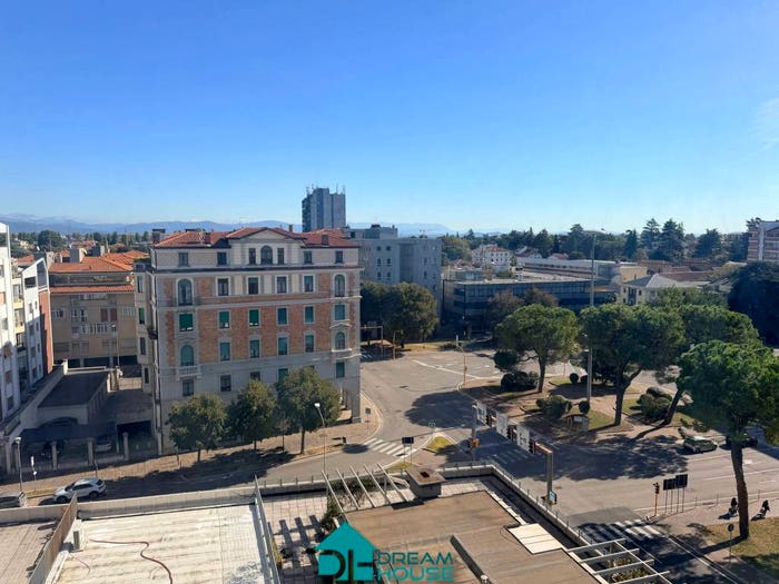 Appartamento trilocale in affitto in Viale San Daniele, Volontari Planis, Udine