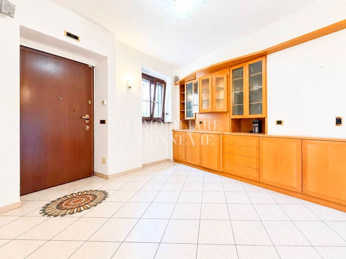 Casa trilocale in vendita in Via Trento, Centro, Malnate