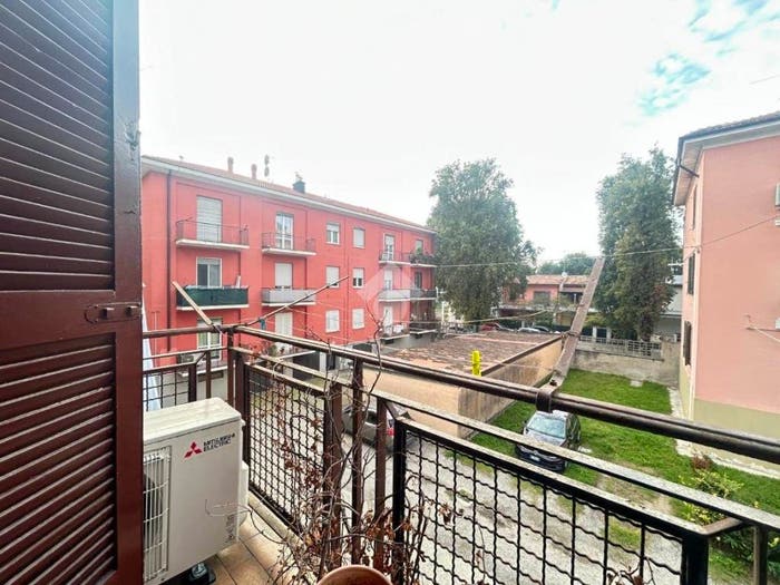 Appartamento trilocale in vendita in Via Manini, Semicentro, Crema