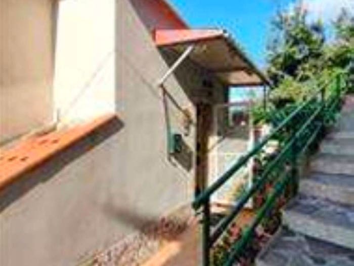 Casa con 5 locali in vendita in Via Antonino De Petro, Roccavaldina